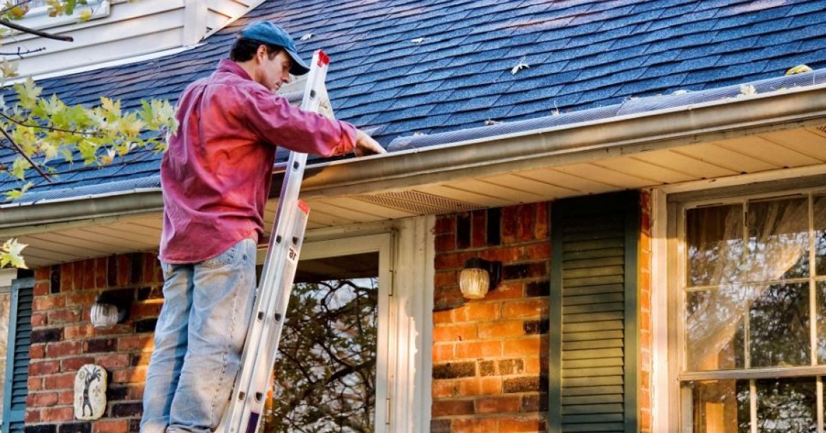 Lire la suite à propos de l’article Comment réparer les fuites de mon toit ?